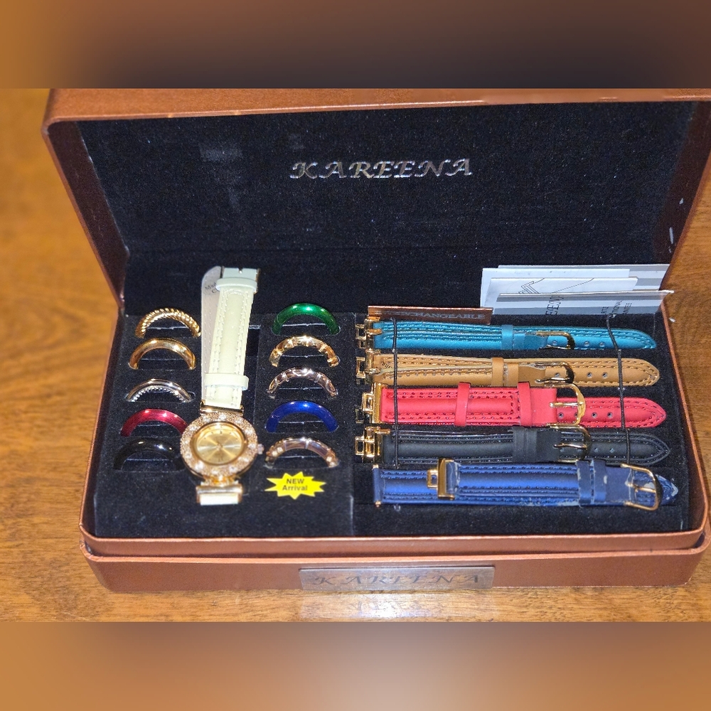 Vintage Kareena Interchangeable Women’s Watch Set, 6 Bands & 11 Bezels, Runs!